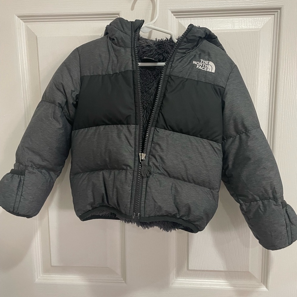 North Face 550 puffer 18-24 months gray and black zip front